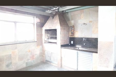 Casa à venda com 3 quartos, 93m² em Vila Zat, São Paulo