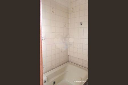 Casa à venda com 3 quartos, 93m² em Vila Zat, São Paulo