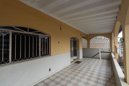 Casa para alugar com 900m², 3 quartos e 2 vagas