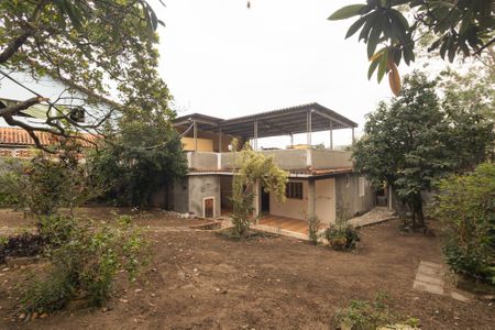 Casa para alugar com 900m², 3 quartos e 2 vagas