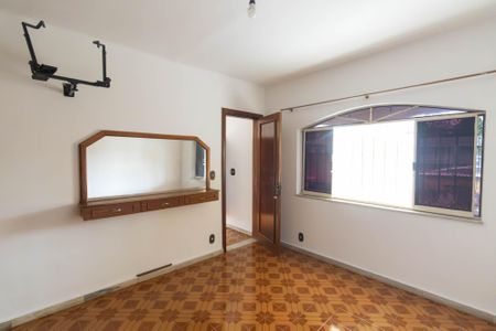 Casa para alugar com 900m², 3 quartos e 2 vagas
