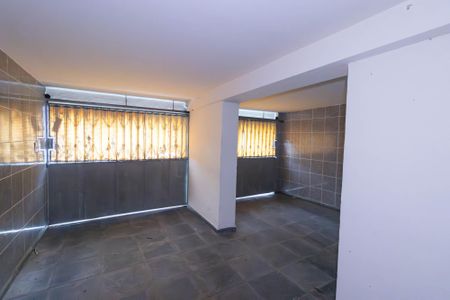 Casa para alugar com 900m², 3 quartos e 2 vagas