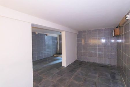 Casa para alugar com 900m², 3 quartos e 2 vagas