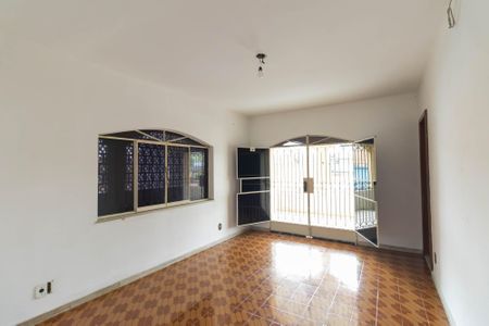 Casa para alugar com 900m², 3 quartos e 2 vagas