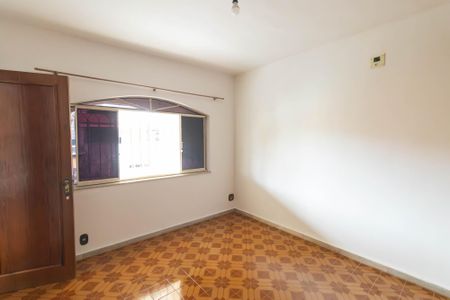 Casa para alugar com 900m², 3 quartos e 2 vagas