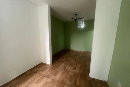 Sala de casa para alugar com 2 quartos, 50m² em Ilha do Governador, Rio de Janeiro