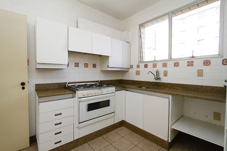 Apartamento para alugar com 130m², 4 quartos e 2 vagasCozinha