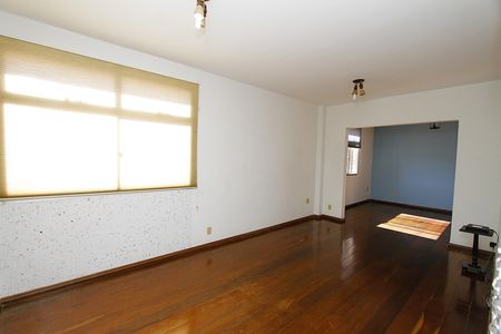 Apartamento para alugar com 130m², 4 quartos e 2 vagasSala