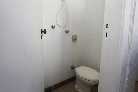 Apartamento para alugar com 130m², 4 quartos e 2 vagasBanheiro de serviço