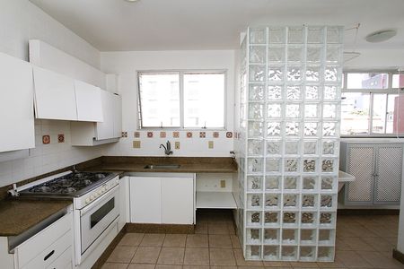 Apartamento para alugar com 130m², 4 quartos e 2 vagasCozinha