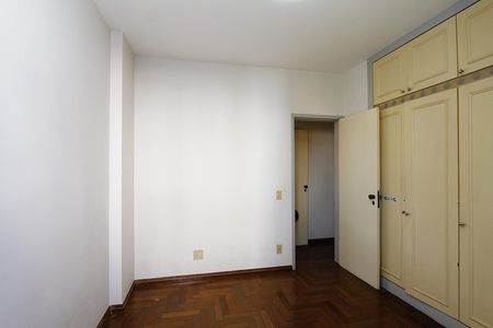 Apartamento para alugar com 130m², 4 quartos e 2 vagasQuarto 2