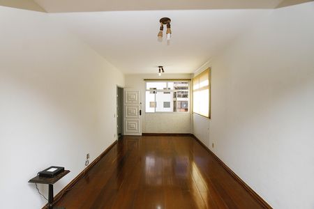 Apartamento para alugar com 130m², 4 quartos e 2 vagasSala