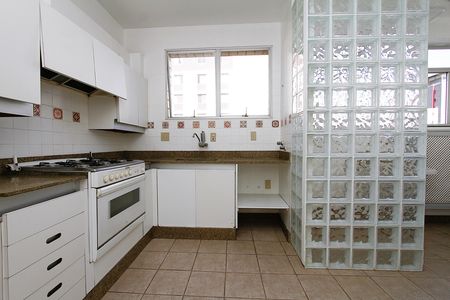 Apartamento para alugar com 130m², 4 quartos e 2 vagasCozinha