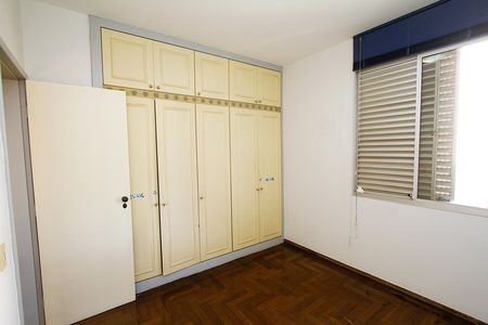 Apartamento para alugar com 130m², 4 quartos e 2 vagasQuarto 2