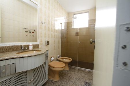 Apartamento para alugar com 130m², 4 quartos e 2 vagasBanheiro Social