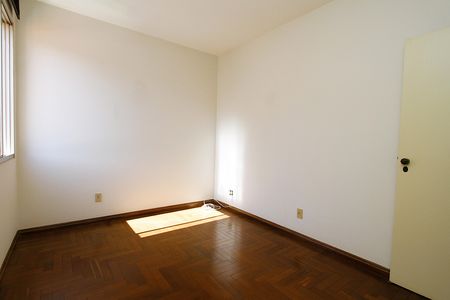 Apartamento para alugar com 130m², 4 quartos e 2 vagasQuarto 3