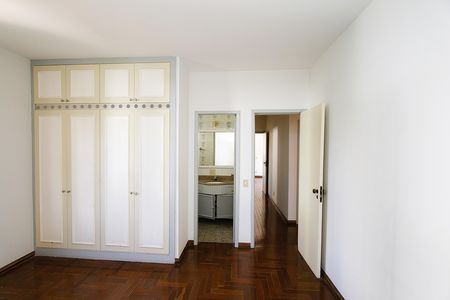 Apartamento para alugar com 130m², 4 quartos e 2 vagasQuarto 1 - Suíte