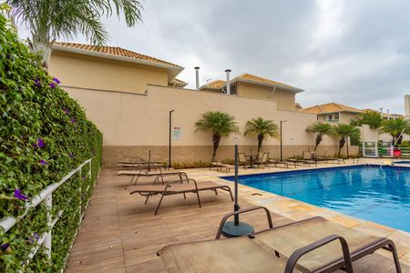 Casa de condomínio à venda com 101m², 3 quartos e 2 vagasÁrea comum - Piscina