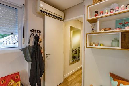 Casa de condomínio à venda com 101m², 3 quartos e 2 vagasQuarto 2 
