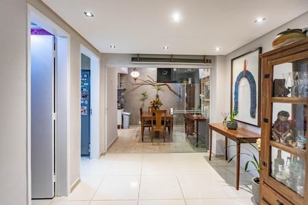 Casa de condomínio à venda com 101m², 3 quartos e 2 vagasSala 