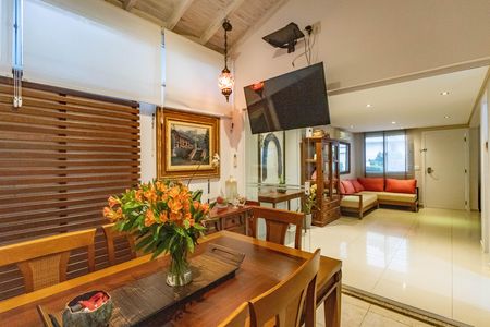 Sala de jantar  de casa de condomínio à venda com 3 quartos, 101m² em Taboão, São Bernardo do Campo