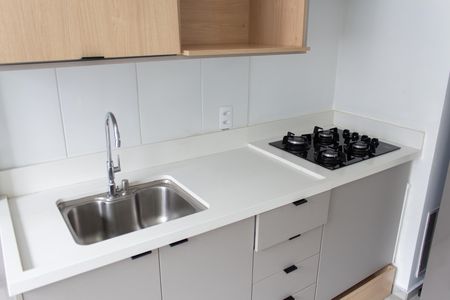 Cozinha de apartamento para alugar com 1 quarto, 26m² em Santo Amaro, São Paulo