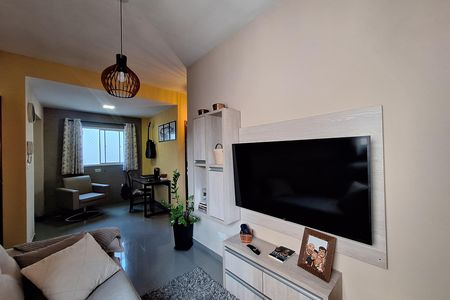 Apartamento à venda com 115m², 2 quartos e 1 vaga Apartamento à venda com 115m², 2 quartos e 1 vagaSala