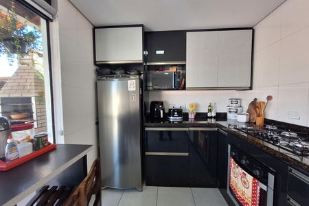 Apartamento à venda com 115m², 2 quartos e 1 vaga Apartamento à venda com 115m², 2 quartos e 1 vagaCozinha