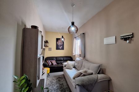 Apartamento à venda com 115m², 2 quartos e 1 vaga Apartamento à venda com 115m², 2 quartos e 1 vagaSala
