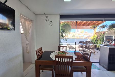 Apartamento à venda com 115m², 2 quartos e 1 vaga Apartamento à venda com 115m², 2 quartos e 1 vagaCozinha