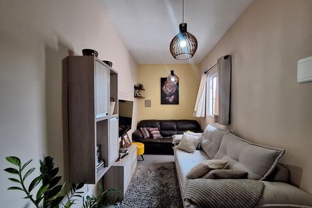 Apartamento à venda com 115m², 2 quartos e 1 vaga Apartamento à venda com 115m², 2 quartos e 1 vagaSala