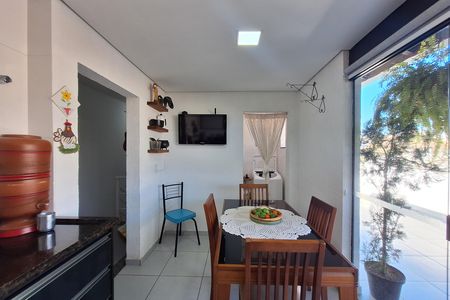 Apartamento à venda com 115m², 2 quartos e 1 vaga Apartamento à venda com 115m², 2 quartos e 1 vagaCozinha