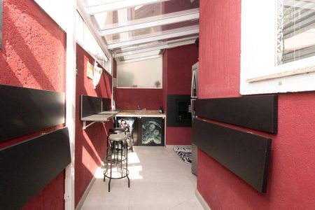 Casa à venda com 82m², 3 quartos e 2 vagas Casa à venda com 82m², 3 quartos e 2 vagasÁrea comum - Churrasqueira