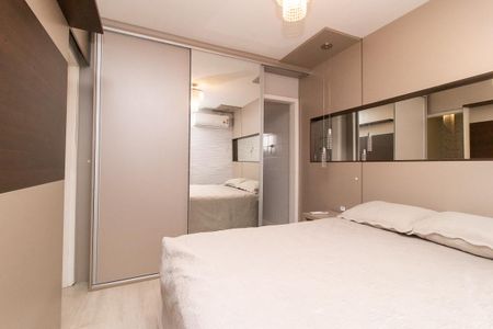 Casa à venda com 82m², 3 quartos e 2 vagas Casa à venda com 82m², 3 quartos e 2 vagasQuarto 2 - Suíte