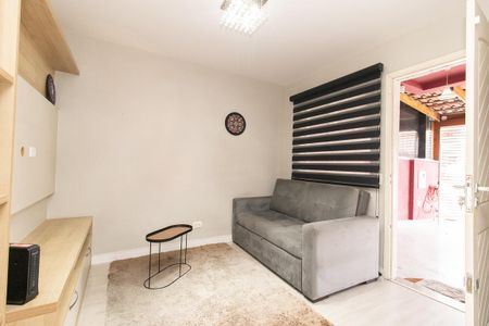 Casa à venda com 82m², 3 quartos e 2 vagas Casa à venda com 82m², 3 quartos e 2 vagasSala