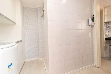 Casa à venda com 82m², 3 quartos e 2 vagas Casa à venda com 82m², 3 quartos e 2 vagasÁrea de Serviço