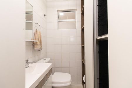 Casa à venda com 82m², 3 quartos e 2 vagas Casa à venda com 82m², 3 quartos e 2 vagasLavabo