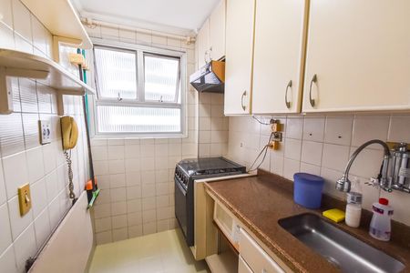 Cozinha de apartamento para alugar com 1 quarto, 43m² em Liberdade, São Paulo