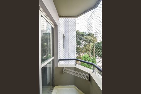 Apartamento para alugar com 43m², 1 quarto e 1 vaga Apartamento para alugar com 43m², 1 quarto e 1 vagaVaranda