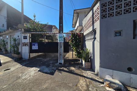 Fachada de casa de condomínio para alugar com 2 quartos, 55m² em Vila Tupi, Praia Grande