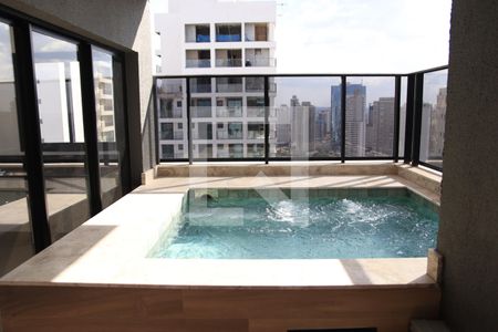 Apartamento à venda com 99m², 2 quartos e 1 vaga Apartamento à venda com 99m², 2 quartos e 1 vagaVaranda