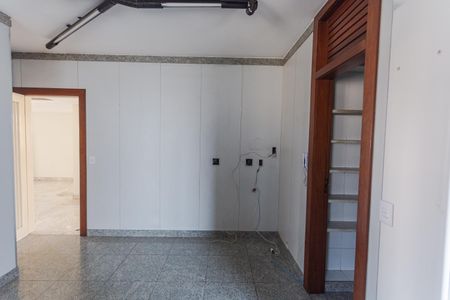 Apartamento para alugar com 250m², 4 quartos e 3 vagas Apartamento para alugar com 250m², 4 quartos e 3 vagasCopa/Cozinha