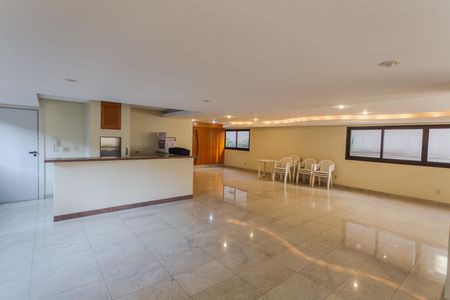 Apartamento para alugar com 250m², 4 quartos e 3 vagas Apartamento para alugar com 250m², 4 quartos e 3 vagasÁrea comum - Salão de festas
