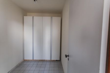 Apartamento para alugar com 250m², 4 quartos e 3 vagas Apartamento para alugar com 250m², 4 quartos e 3 vagasQuarto de Serviço