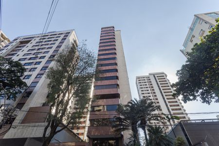 Fachada de apartamento para alugar com 4 quartos, 250m² em Lourdes, Belo Horizonte