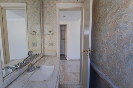 Apartamento para alugar com 250m², 4 quartos e 3 vagas
