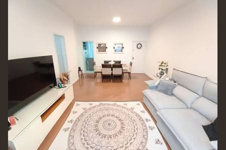 Apartamento à venda com 110m², 3 quartos e 1 vaga Apartamento à venda com 110m², 3 quartos e 1 vagaSala