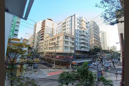 Apartamento à venda com 110m², 3 quartos e 1 vaga Apartamento à venda com 110m², 3 quartos e 1 vagaVista
