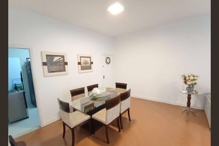 Apartamento à venda com 110m², 3 quartos e 1 vaga Apartamento à venda com 110m², 3 quartos e 1 vagaSala
