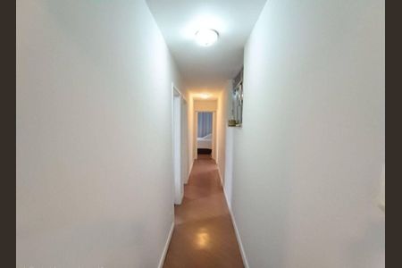 Apartamento à venda com 110m², 3 quartos e 1 vaga Apartamento à venda com 110m², 3 quartos e 1 vagaCorredor